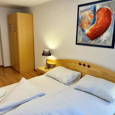 Alpenlodge, 7 Apartment Landl (Tyrol)